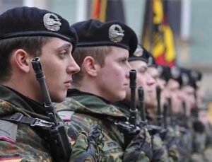 Almanya’da “askerlik hizmetinin modernizasyonu” tartışılıyor