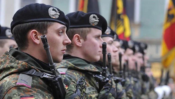 Almanya’da “askerlik hizmetinin modernizasyonu” tartışılıyor