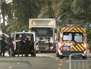 Fransa’da silahlı saldırı: 2 ölü, 5 yaralı