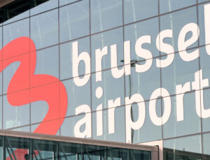 Brüksel Havalimanı’ndan Berlin’e gitmek üzere olan uçağa bomba ihbarı yapılmasına dair bir kadın tutuklandı