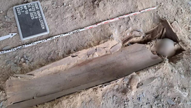 Belçika’nın Gent şehrinde mehtemelen ortaçağ rahiplerine ait mumyalanmış iskeletler bulundu