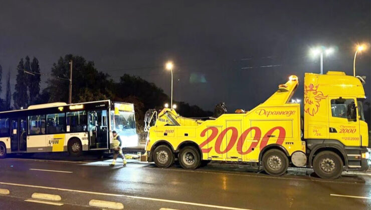 Belçika’da polis, plakası ve ruhsatı başka bir araca ait olan De Lijn otobüsüne el koydu