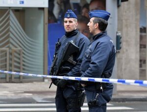 Belçika’da siyasetçilere yönelik terör saldırısı planladıkları şüphesiyle 2 kişi tutuklandı