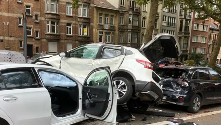 Brüksel Schaerbeek’te yaşanan trafik kazası ucuz atlatıldı