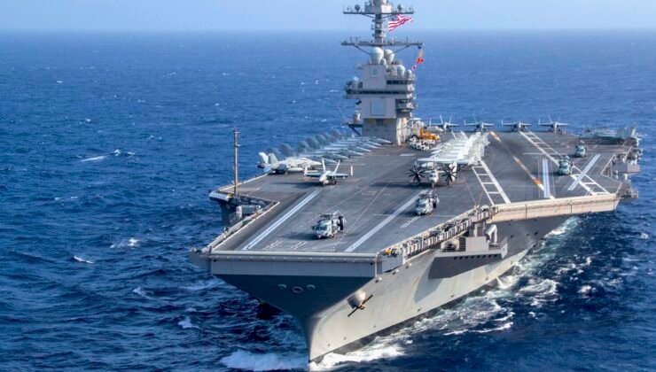 Dünyanın en büyük savaş gemisi, “uyuşturucu kartelleriyle mücadele” kapsamında Karayipler’e vardı.