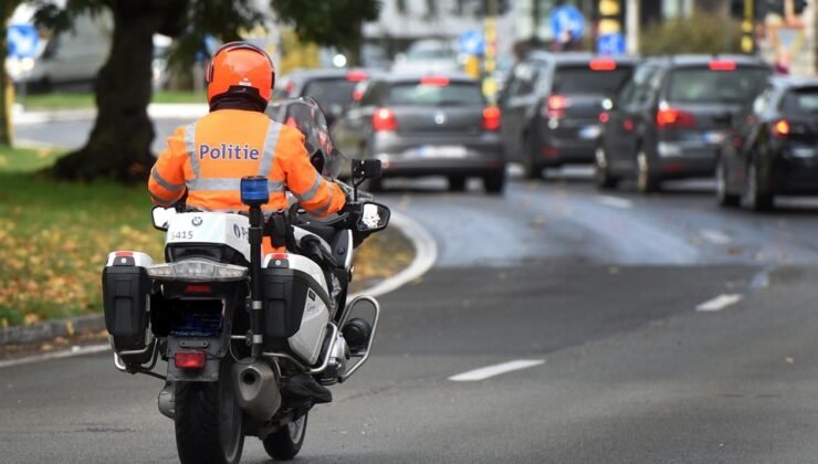 Brüksel Başkent Bölgesi Laeken’de bir polis devriyesi bir kişinin cansız bedenini buldu