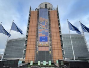 Avrupa Komisyonu : “Belçika büyük bütçe açığına doğru gidiyor”