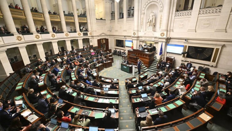 Belçika 30 yıllık tartışmaların ardından senatoyu kaldırmak için ilk adımları atıyor
