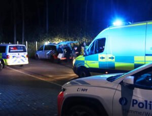 Belçika Waasmunster otoparkındaki ormanlık alanda bir ceset bulundu