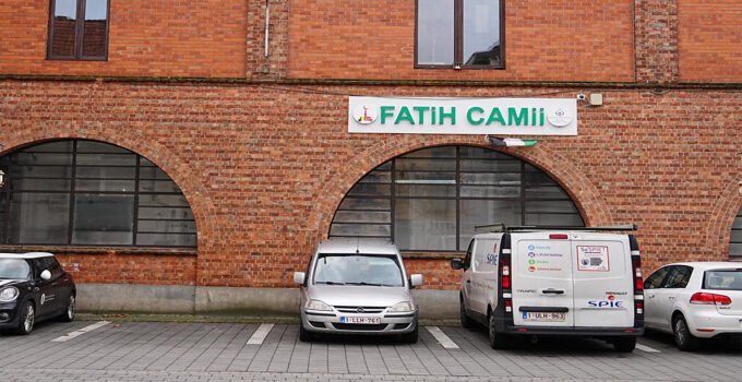 Gent Rabot Fatih Camisi’ni yenileme planlarına yeniden itiraz edildi