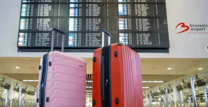 Brüksel ve Charleroi havaliamanları 26 Kasım’da yapılacak tüm uçuşları iptal etti