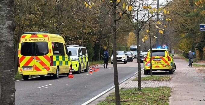 Belçika’da beton bloğun altında kalan adamı kurtarmak için ekipler seferber oldu