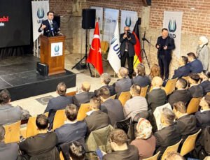 YTB Başkanı Turus, Köln’de Irkçılık ve İslam Düşmanlığına Karşı Yürütülen Çok Boyutlu Mücadeleyi Anlattı