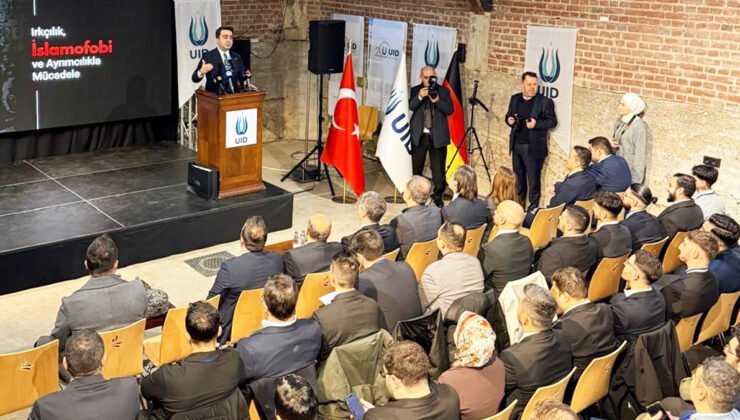 YTB Başkanı Turus, Köln’de Irkçılık ve İslam Düşmanlığına Karşı Yürütülen Çok Boyutlu Mücadeleyi Anlattı