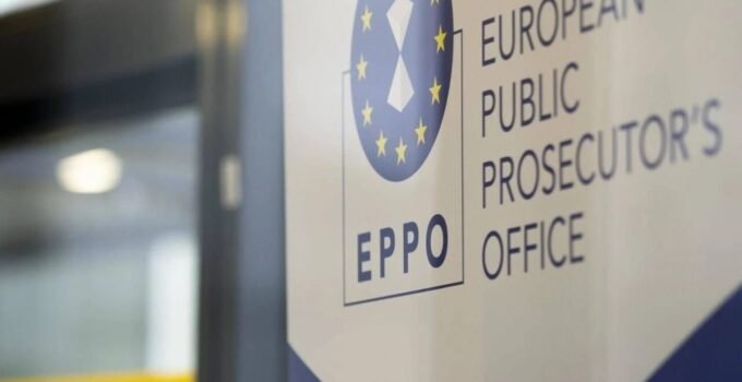 AB savcılığı, yolsuzluk şüphesiyle Avrupa Koleji ve AB diplomatik servisi binalarında arama yaptı