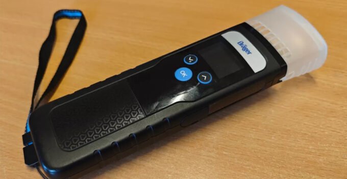 Belçika’da kayıp alkol ölçüm cihazını bulmak için polis halktan yardım istedi.