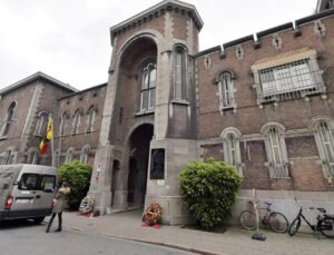 Belçika’nın Anvers cezaevinde çıkan yangın nedeniyle 60 mahkum tahliye edildi