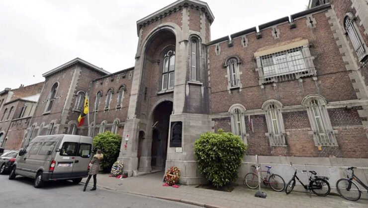 Belçika’nın Anvers cezaevinde çıkan yangın nedeniyle 60 mahkum tahliye edildi