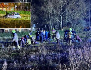 Hollanda’da ışık gösterisi sırasında bir otomobil bir grup insanın arasına daldı.