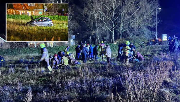 Hollanda’da ışık gösterisi sırasında bir otomobil bir grup insanın arasına daldı.