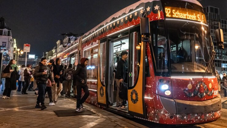 Brüksel’de Noel tramvayı seferlere başladı