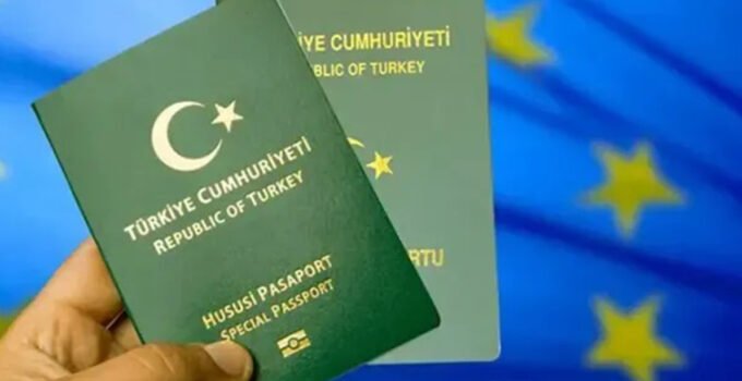 Alman Basını : Avrupa Türkiye’nin yeşil pasaportuna dokunmaya cesaret edemiyor