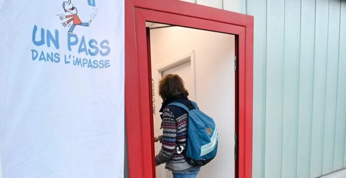 Brüksel’deki intihar önleme merkezi, 300 kişiye destek sağladı.