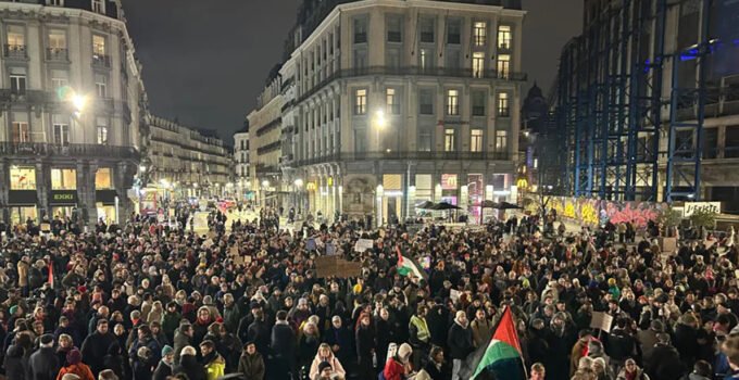 Brüksel hükümetinin 600 gündür kurulamaması protesto edildi
