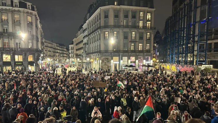 Brüksel hükümetinin 600 gündür kurulamaması protesto edildi