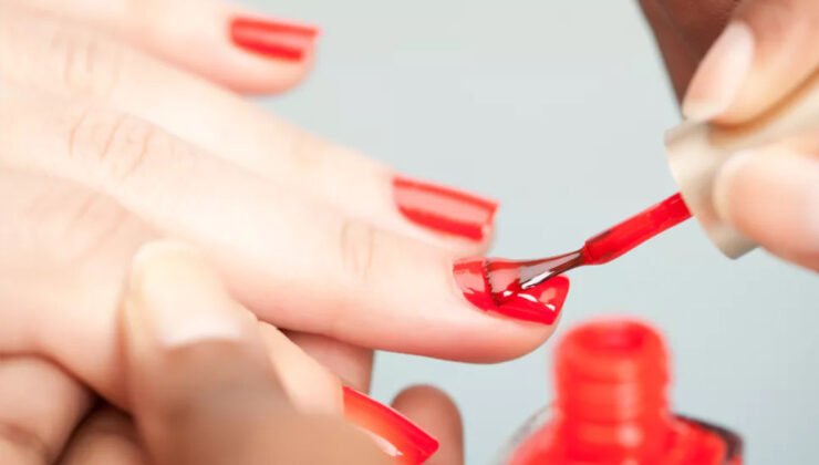 Belçika tüketici örgütü Testaankoop, tanınmış bazı oje markaların tehlikeli maddeler içerdiğini açıkladı