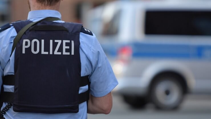 Almanya’da bir trende biletsiz bir yolcu tarafından saldırıya uğrayan kondüktör Serkan C. hayatını kaybetti.