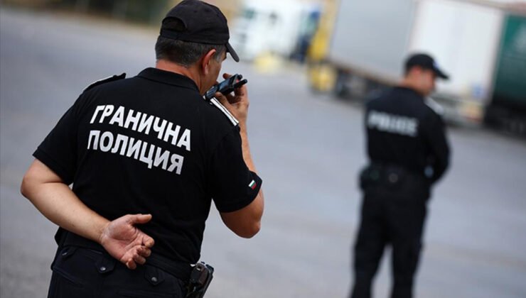 Bulgaristan’da Türk TIR’ının deposundan yakıt çalmaya çalışan 3 genç yakalandı
