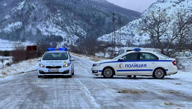 Bulgaristan’da öldürülen üç kişinin cinayet şüphelileri bir karavanda ölü bulundu.