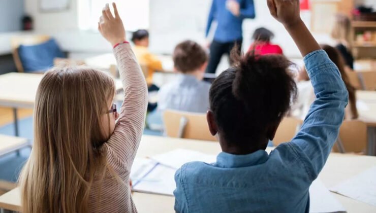 Belçika’da Fransızca eğitim veren okullarda 3. sınıftan itibaren Felemenkçe zorunlu ders olacak