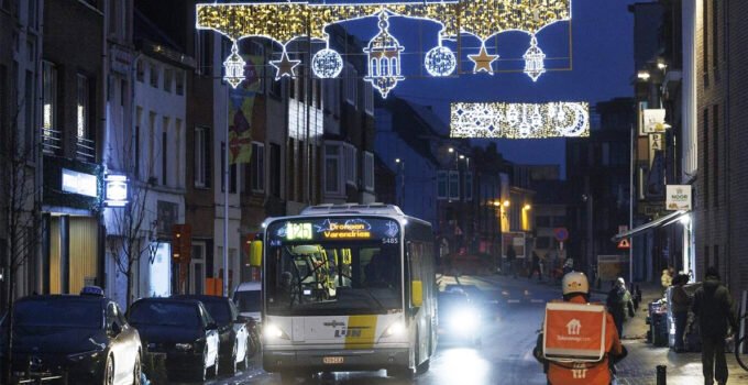 Gent belediye meclisinde Ramazan ışıkları siyasi bir tartışmaya yol açtı.