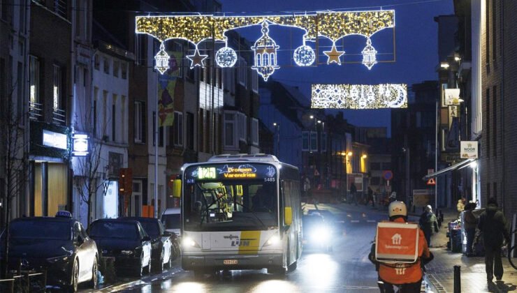 Gent belediye meclisinde Ramazan ışıkları siyasi bir tartışmaya yol açtı.