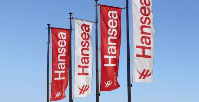 Gent Limanı’nda garip bir koku yayan toprak nedeniyle Hansea otobüs şirketi tahliye edildi.