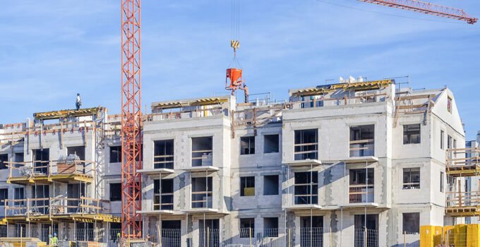 Belçika’da konutların eskimesi, altyapının yıpranması ve nüfus artışı alarm veriyor.