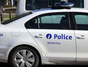 Belçika’da çalıntı bir araçla kaçırılan gençler gasp edildi