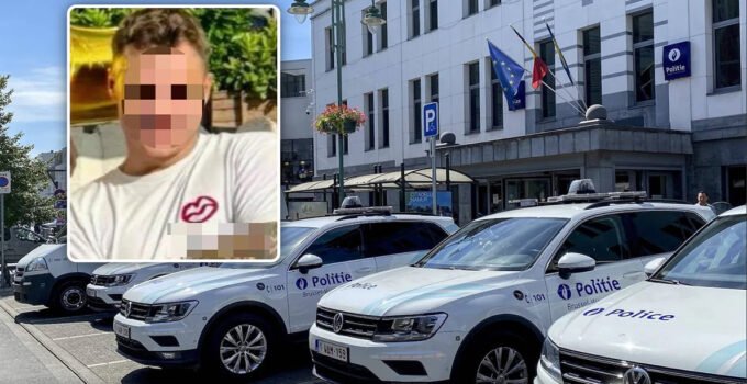 Brüksel Molenbeek polis karakolu tuvaletinde bir müfettiş uyuşturucu kullanırken yakalandı.