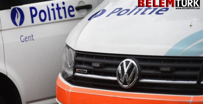 Belçika’nın Gent şehrinde üç aracın karıştığı kazada 7 kişi hastaneye kaldırıldı