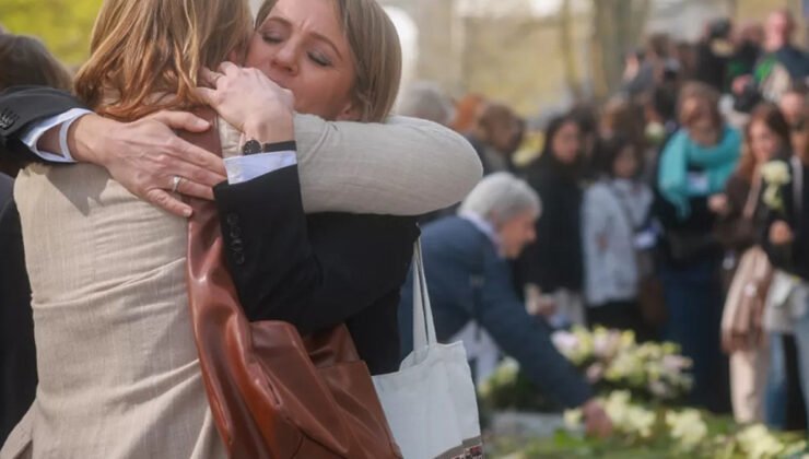 Belçika’da 10 yıl önce terör saldırılarında ölenler için anma töreni düzenlendi