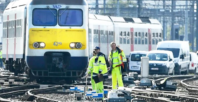 Yenileme çalışmaları nedeniyle Brüksel’e gidiş ve geliş tren seferleri sınırlı olacak