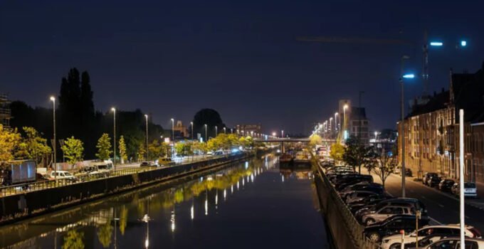 Gent şehrinde, Nisan ayından itibaren tasarruf amacıyla sokakların aydınlatma seviyeleri azaltılacak