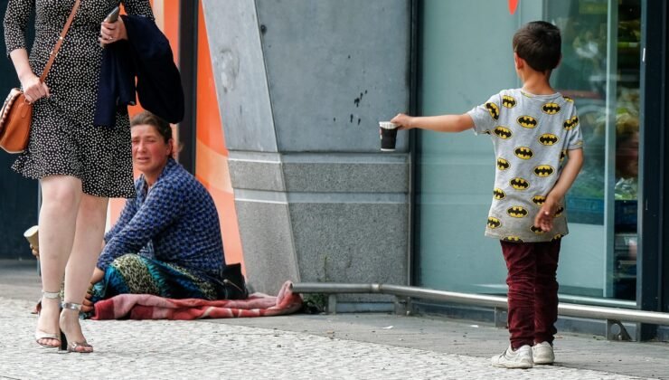 Brüksel Belediyesi, küçük çocukların dilencilikte kullanılmasını yasaklayan bir düzenleme getiriyor