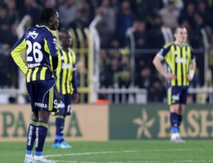 Fenerbahçe şampiyonluk yolunda Kadıköy’de büyük yara aldı