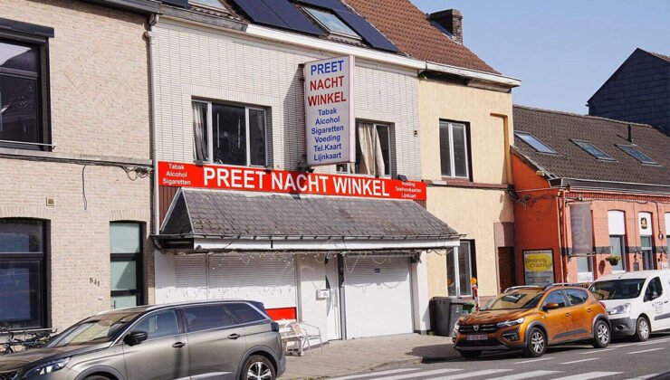 Belçika’nın Gent şehrinde kaçak elektronik sigara ele geçirilen bir gece bakkalı kapatıldı