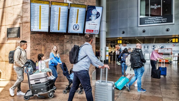 Avrupa havaalanlarında üç hafta içinde yakıtın tükenme tehlikesi bulunuyor