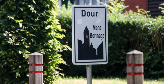 Belçika’nın Dour şehrinde 16 yaşındaki bir çocuk kardeşi tarafından öldürüldü