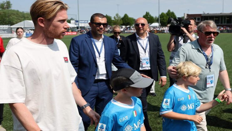 Gentli dünyaca ünlü futbolcu ‘De Bruyne Turnuvası’ Drongen’a 13 bin 500 futbolsever çekti